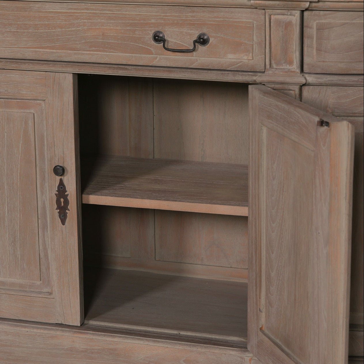 Arbouré Large White Cedar Bookcase with Ladder