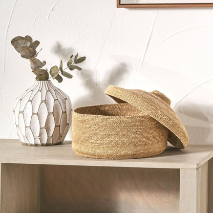 Seagrass Natural Lidded Round Basket