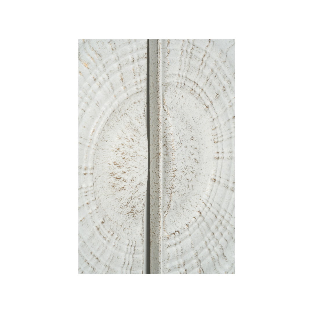 Antique White Moulded Metal Circle Wall Art