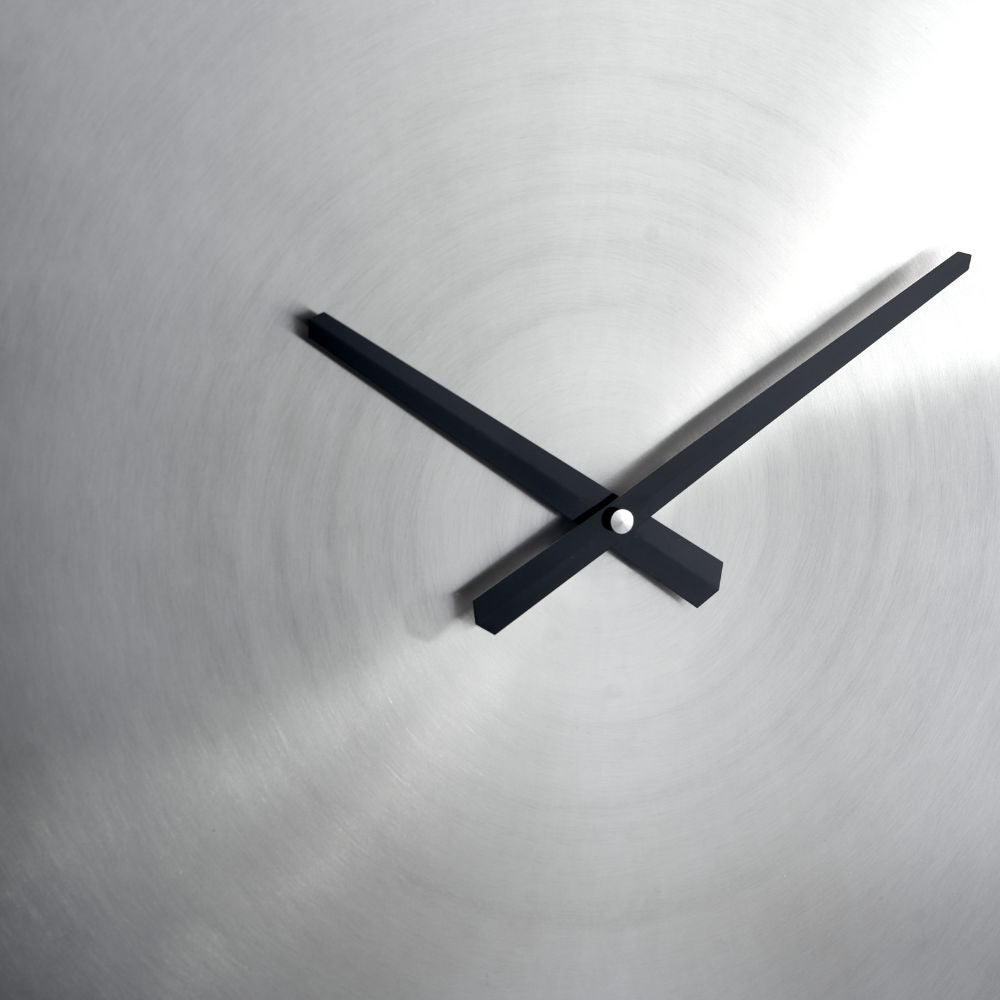 Metal Brushed Silver Round Wall Clock