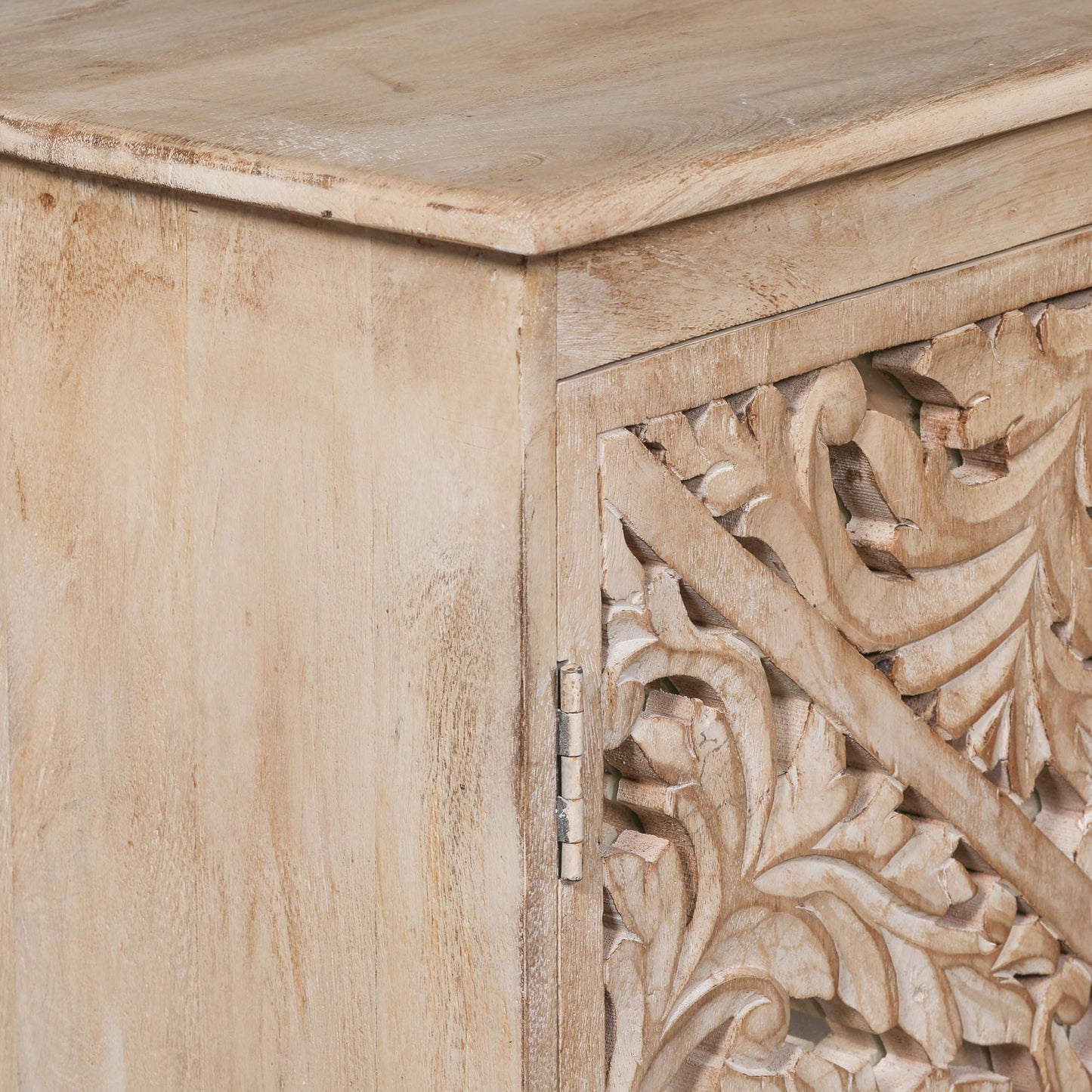 Solmere Ornate Carved Mango Wood Sideboard with Mirror Doors
