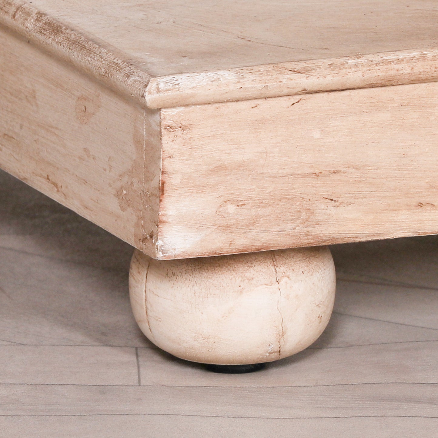 Solmere Mango Wood Console Table with Drawers