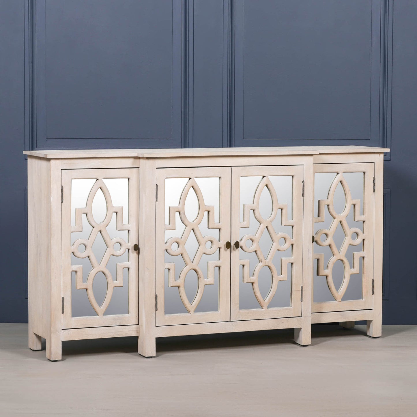Solmere 4-Door Mirrored Breakfront Mango Wood Sideboard