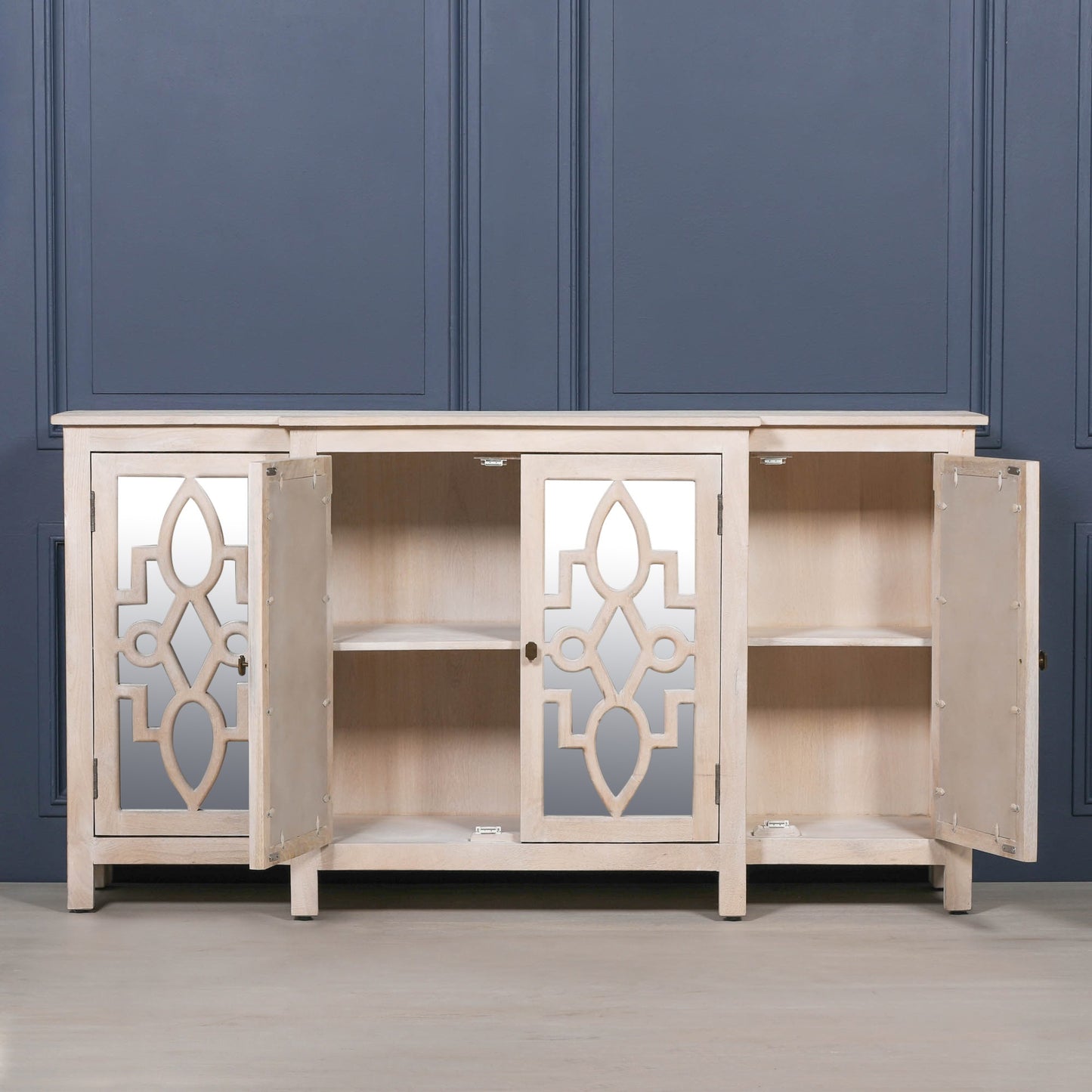 Solmere 4-Door Mirrored Breakfront Mango Wood Sideboard