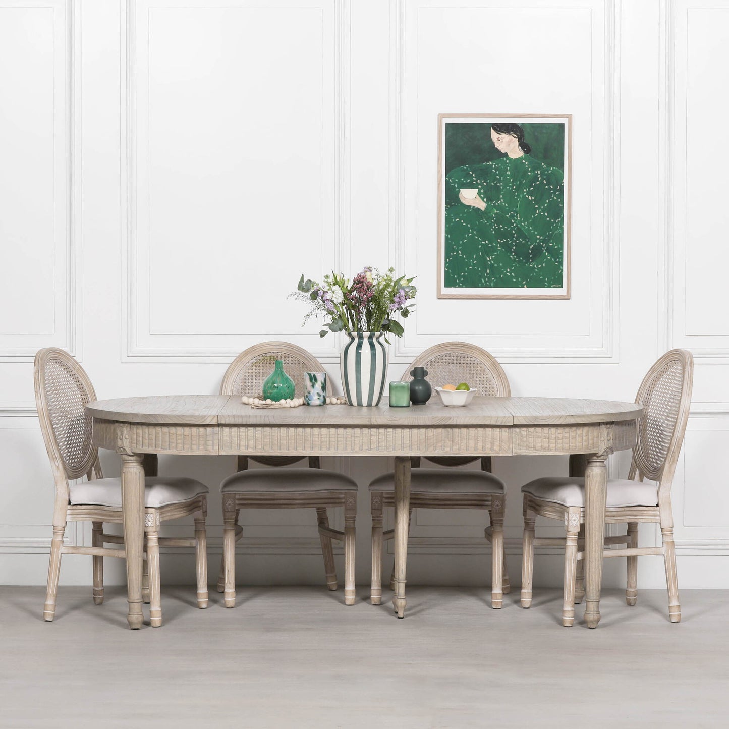 Elderwood 100–200cm Extendable Cedar Dining Table