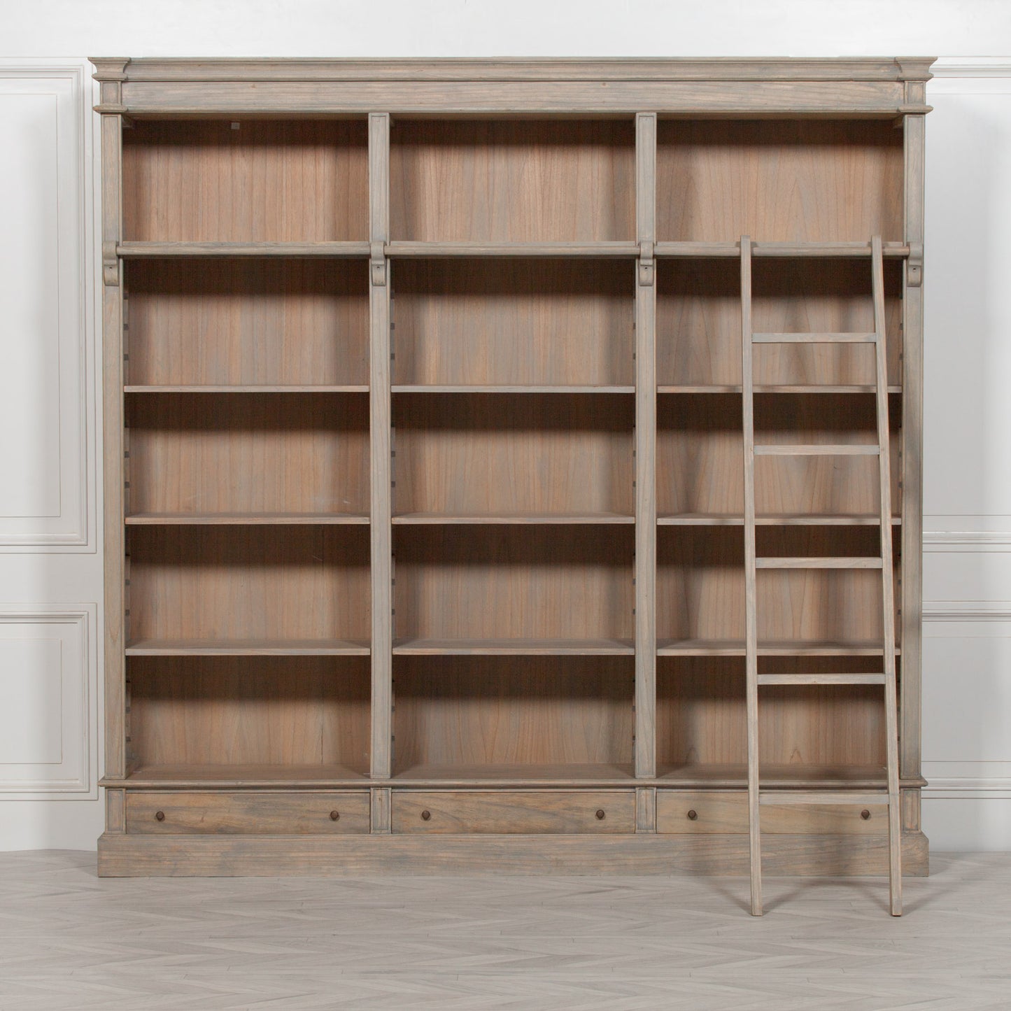 Arbouré Large Rustic White Cedar Bookcase with Ladder
