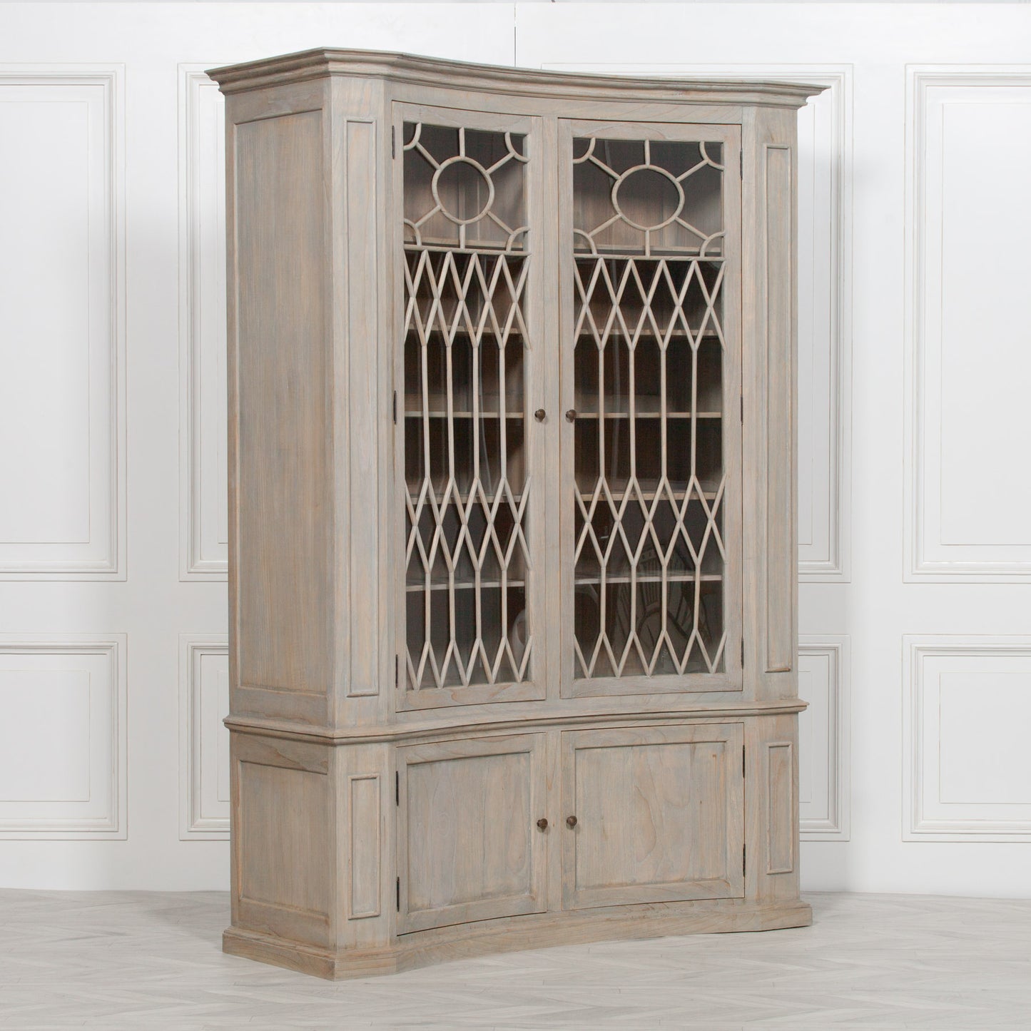Arbouré White Cedar Concave Display Cabinet