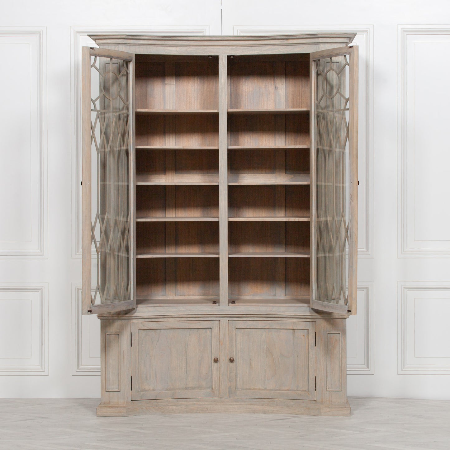 Arbouré White Cedar Concave Display Cabinet