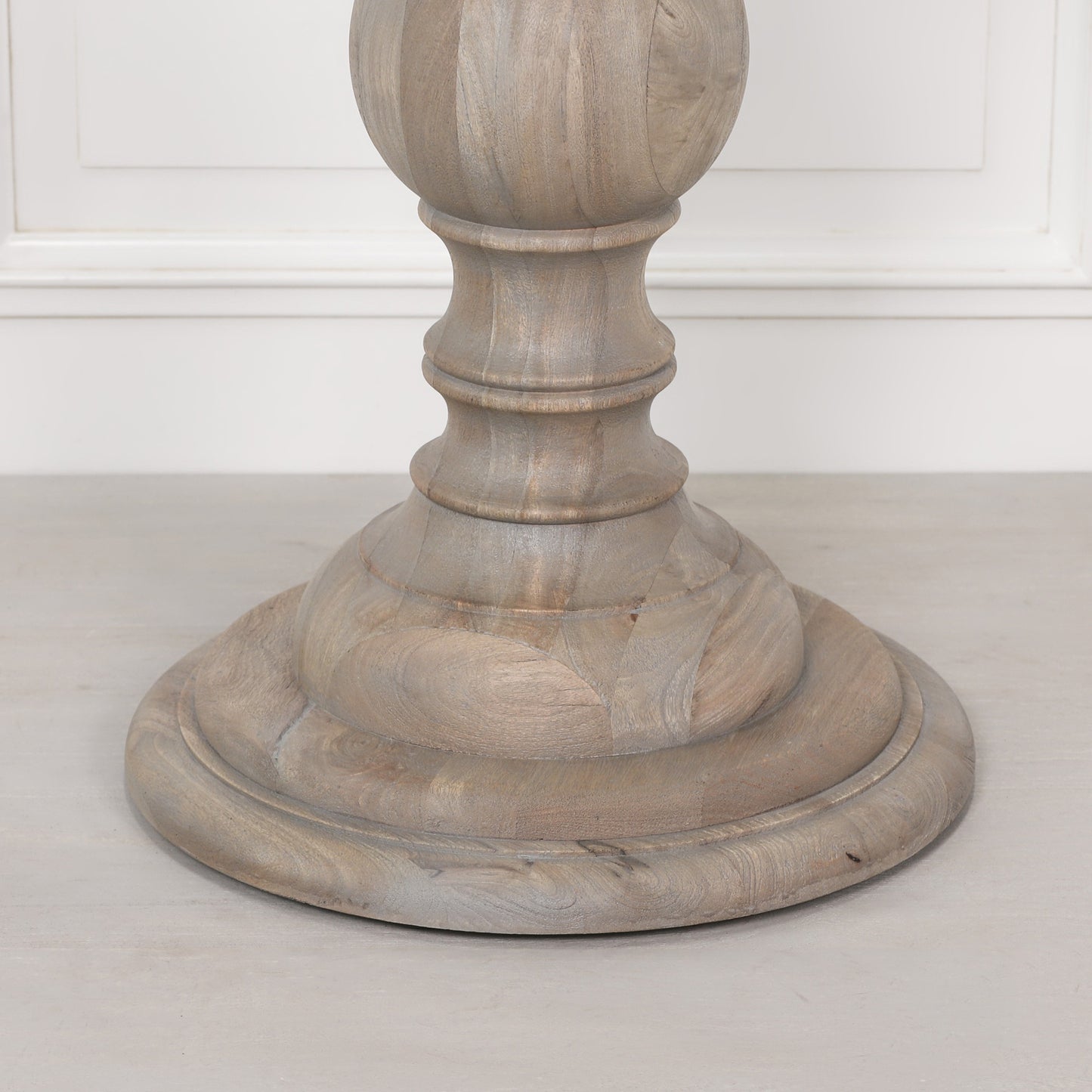 Ashwick 147cm Round Mango Wood Dining Table