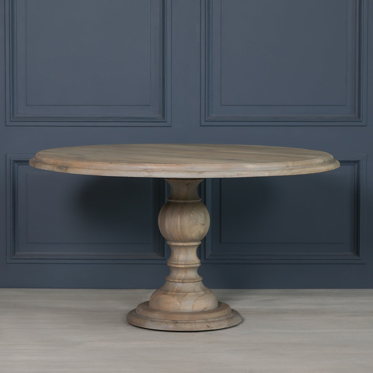 Ashwick 147cm Round Mango Wood Dining Table