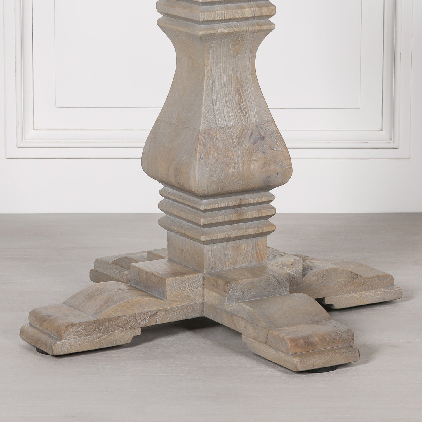 Ashwick 150cm Round Mango Wood Dining Table