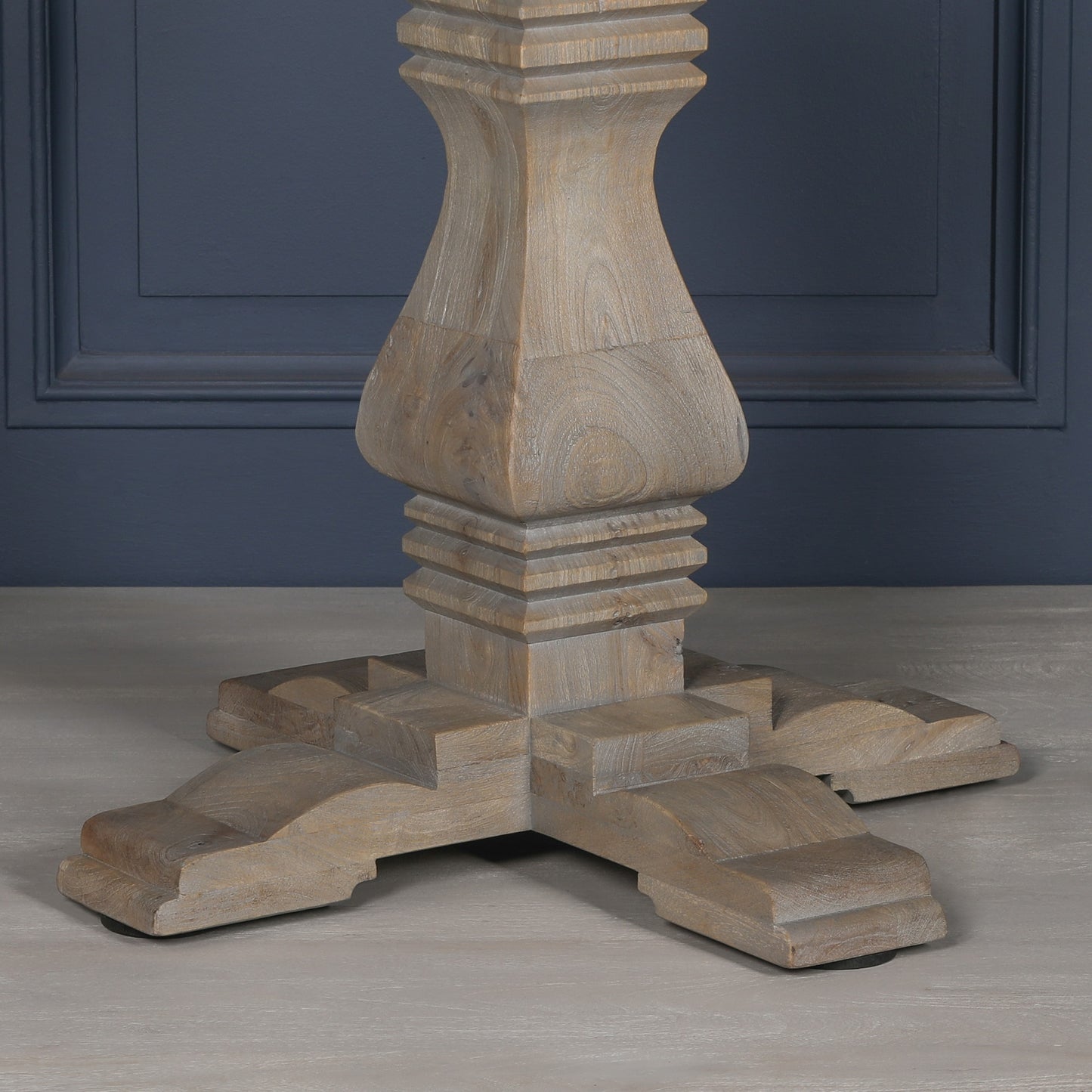 Ashwick 150cm Round Mango Wood Dining Table