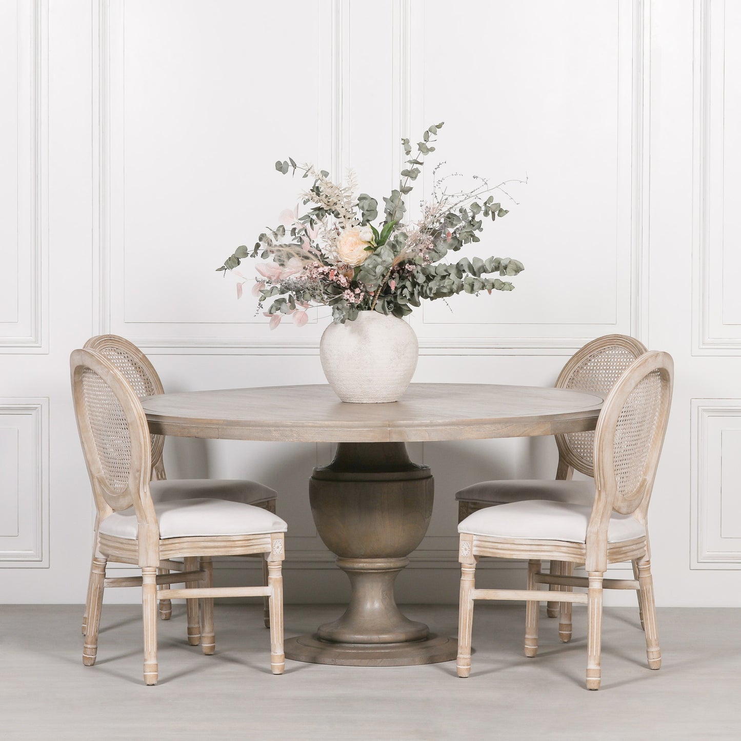 Ashwick 162cm Round Mango Wood Dining Table